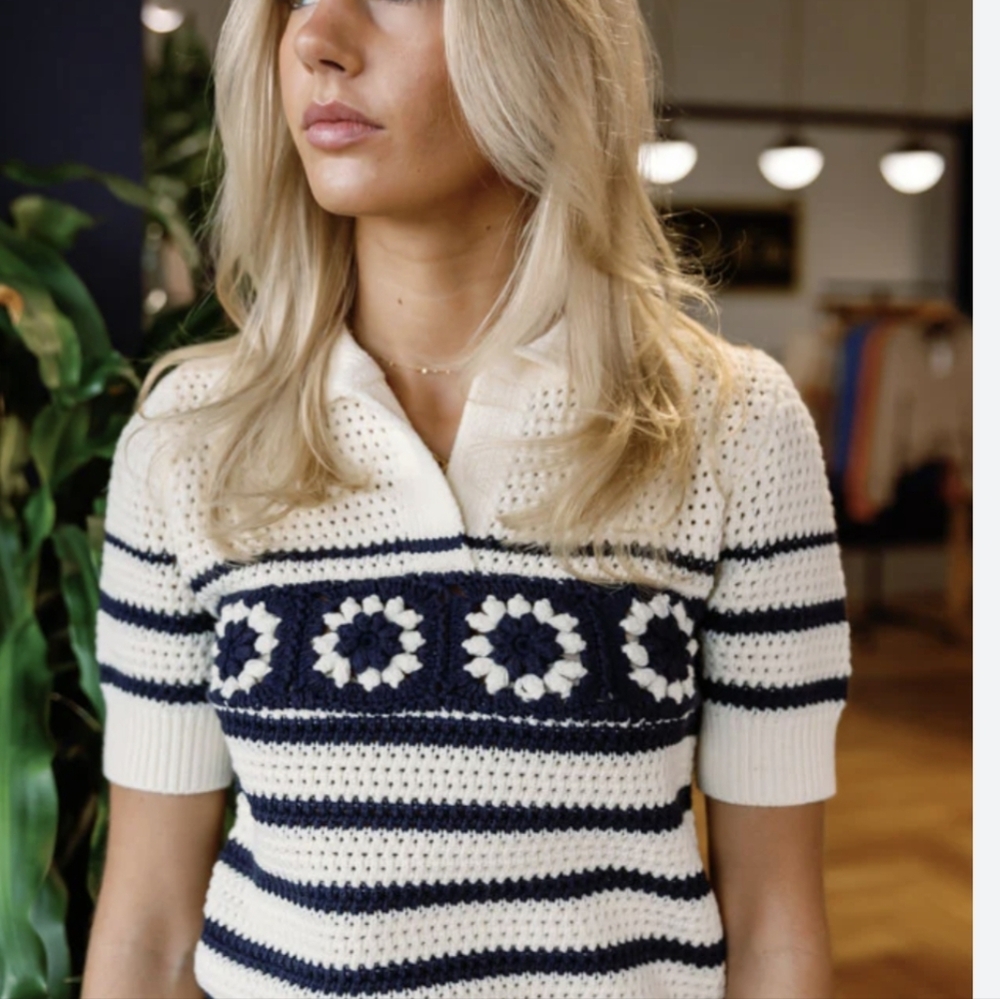 Pointelle Knitted Sweater Blue Navy Cream Top with Floral Pattern Small NWT